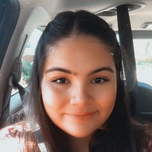 Meet your Posher, Nathaly